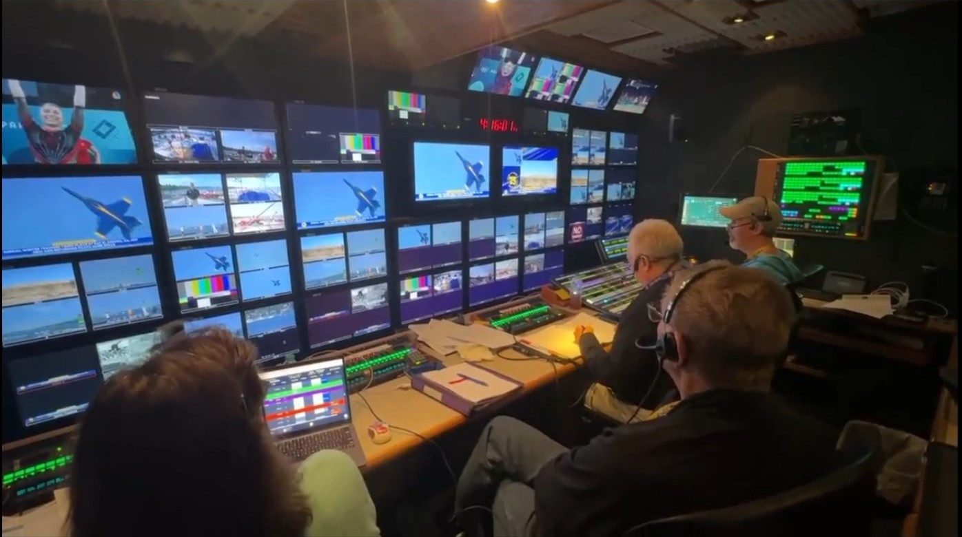 LiveAirShowTV — Live from the flight line